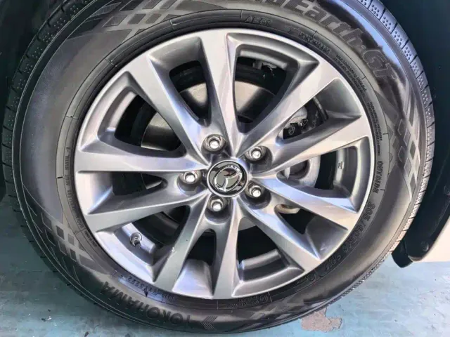Mazda Axela — Фото автомобиля 6