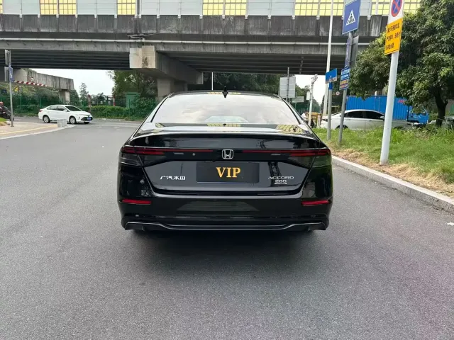 Honda Accord — Фото автомобиля 8