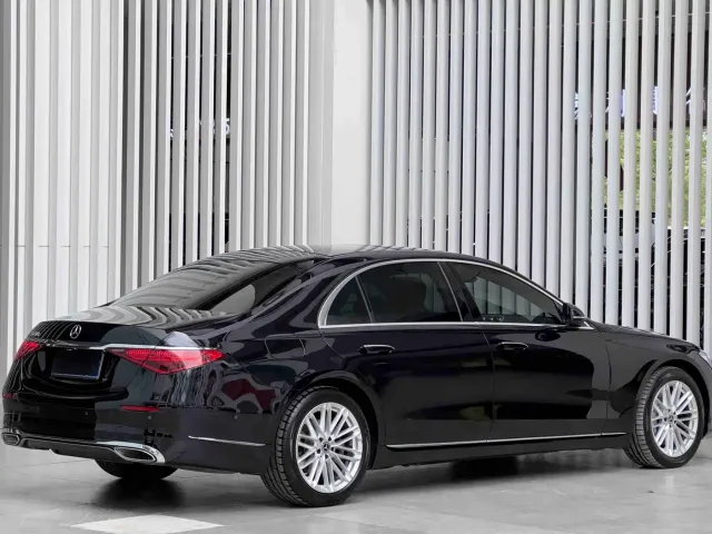 Mercedes-Benz S-Class — Фото автомобиля 4