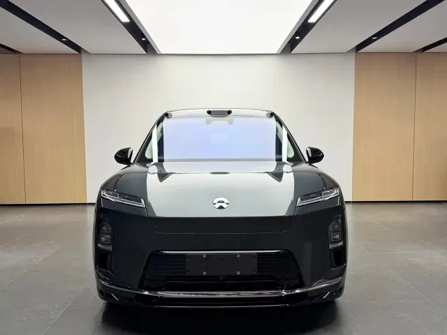 Nio ES8 — Фото автомобиля 2