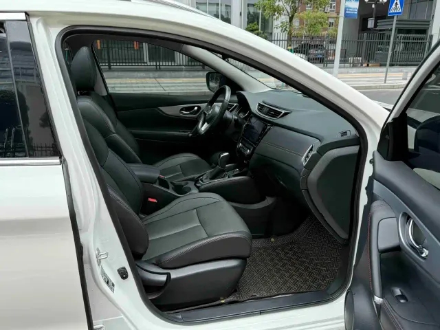 Nissan Qashqai — Фото автомобиля 4