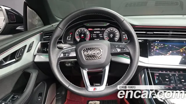Audi Q8 55 TFSI quattro Premium — Фото автомобиля 10