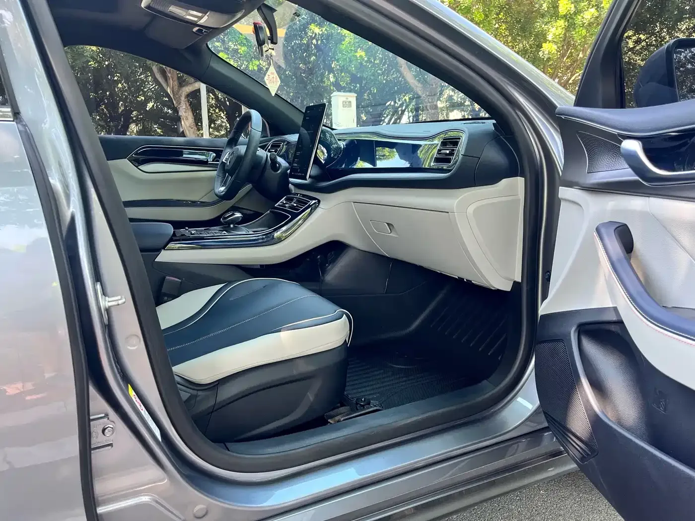 BYD Qin PLUS 2021 DM-i 55KM Flagship — Фото автомобиля 17