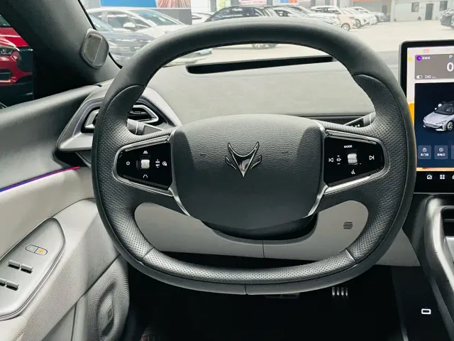 Arcfox Alpha S5 — Фото автомобиля 24