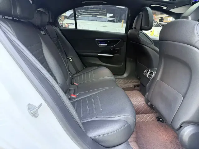Mercedes-Benz C-Class — Фото автомобиля 9