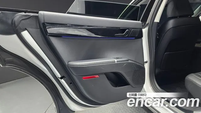 Hyundai Grandeur GN7 — Фото автомобиля 14