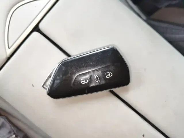 Volkswagen ID. Unyx 06 — Фото автомобиля 8