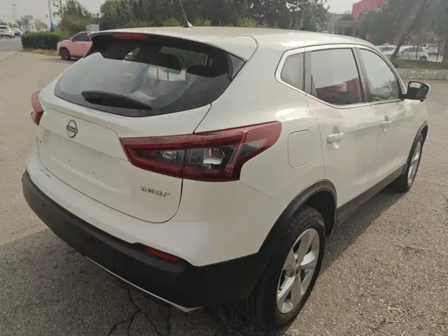 Nissan Qashqai — Фото автомобиля 3