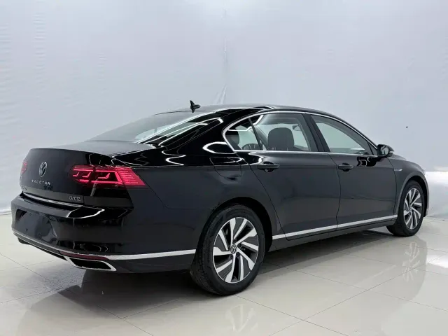 Volkswagen Magotan — Фото автомобиля 12