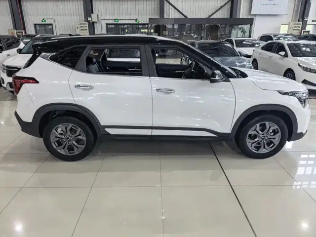 Kia Seltos — Фото автомобиля 7