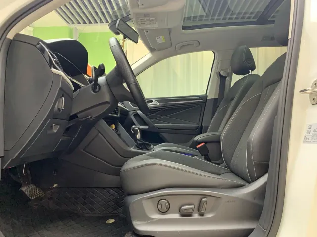 Volkswagen Tiguan L — Фото автомобиля 8