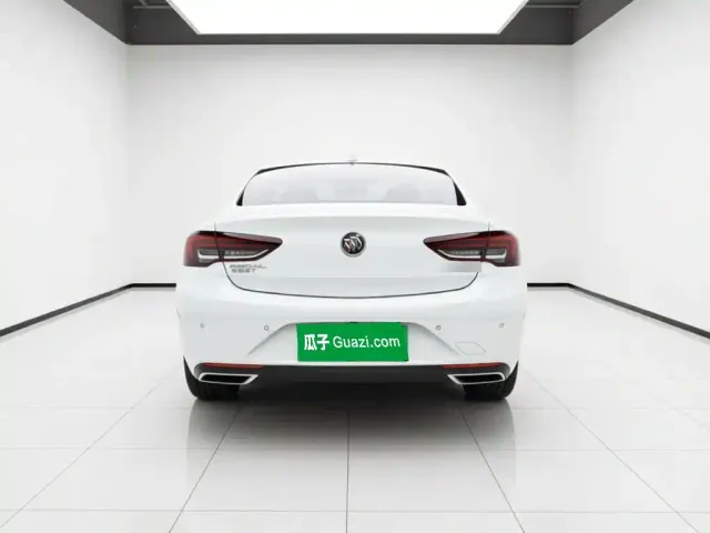 Buick Regal — Фото автомобиля 5