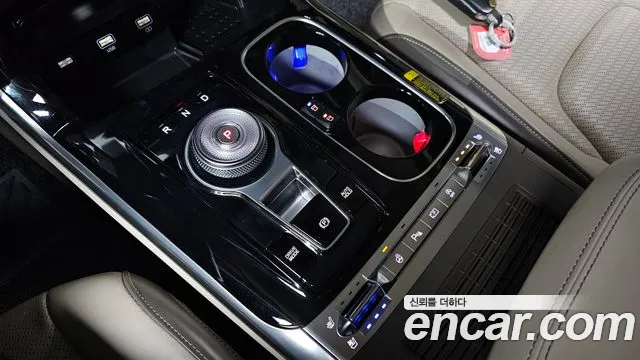 Kia Canival Carnival 4 поколение Дизель 9 мест Hi-Limousine — Фото автомобиля 9