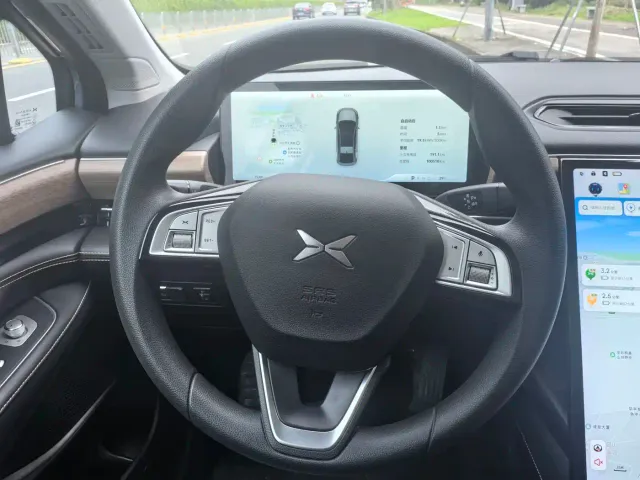 Xpeng P5 — Фото автомобиля 11