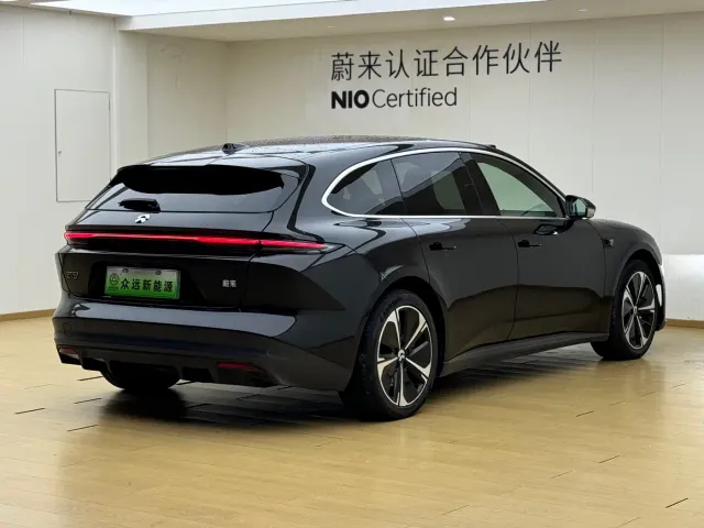 Nio ET5 Touring — Фото автомобиля 6