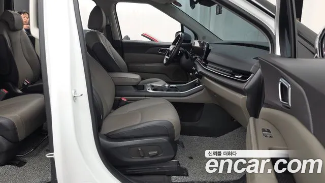 Kia Carnival 4th Gen — Фото автомобиля 11