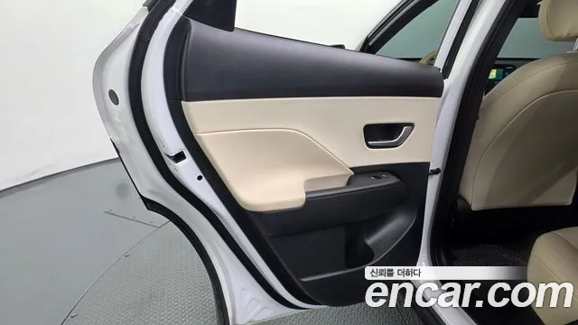 Hyundai Kona SX2 — Фото автомобиля 14