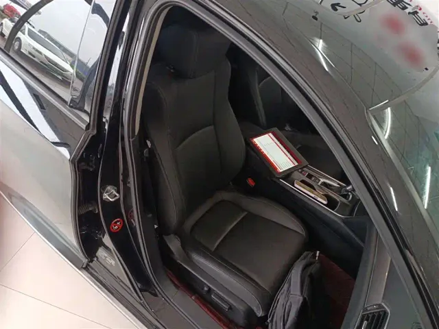 Honda Accord — Фото автомобиля 24