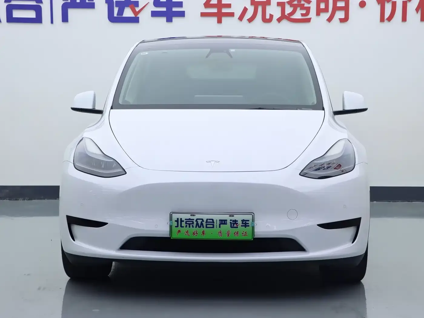 Tesla Model Y 2022 Facelift Rear-Wheel Drive Version — Фото автомобиля 3