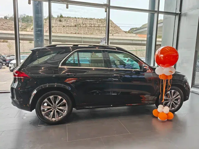 Mercedes-Benz GLE-Class — Фото автомобиля 12
