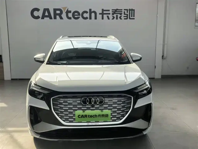 Audi Q4 e-tron — Фото автомобиля 5