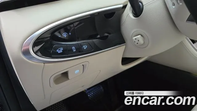 Genesis GV70 2.5T Бензин AWD — Фото автомобиля 27