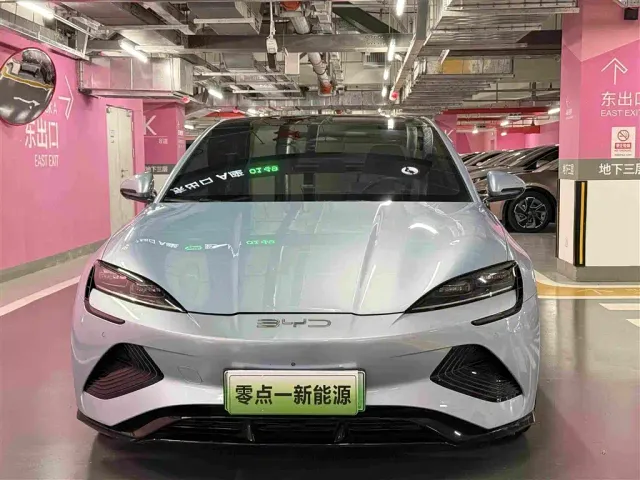 BYD Seal — Фото автомобиля 2