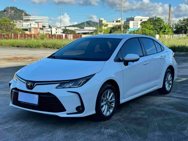 Фотография автомобиля — Toyota Corolla