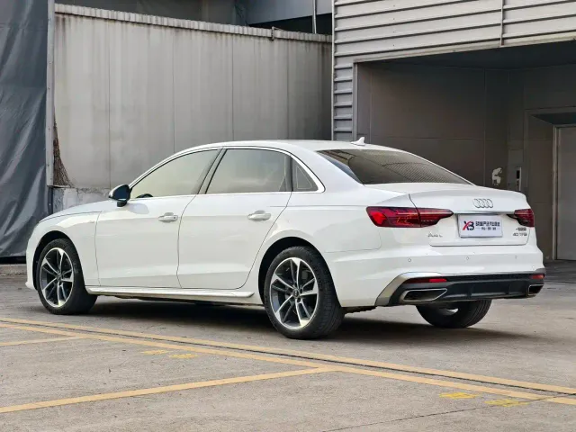Audi A4L — Фото автомобиля 6