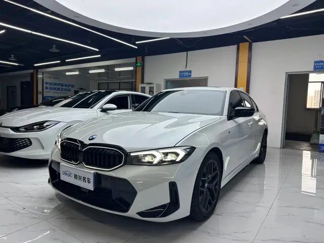 Фотография автомобиля — BMW 3 Series