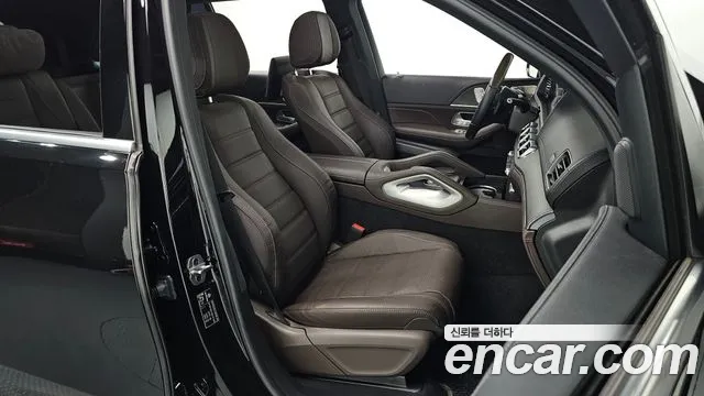 Mercedes-Benz GLS-Class — Фото автомобиля 21