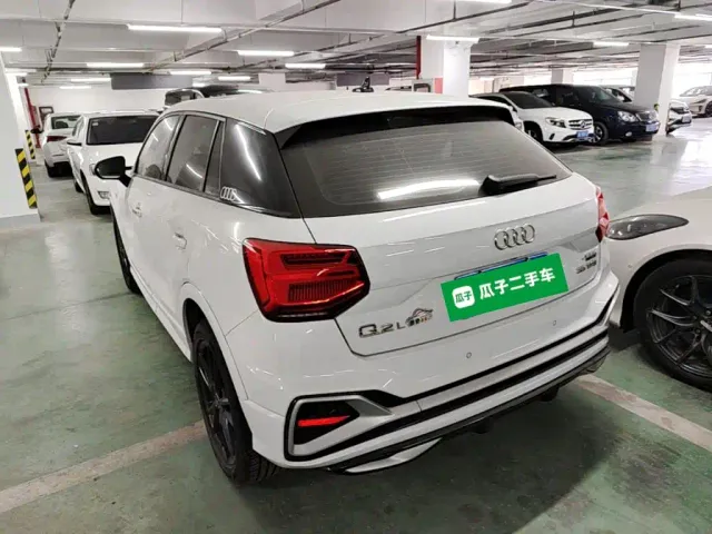 Audi Q2L — Фото автомобиля 4