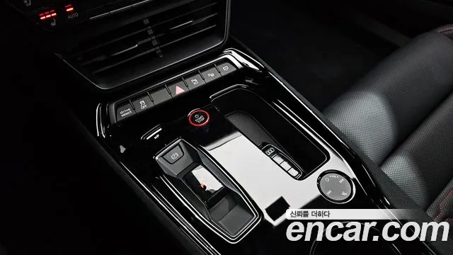 Audi RS e-tron GT — Фото автомобиля 9