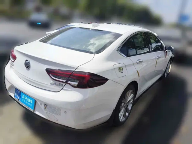 Buick Regal — Фото автомобиля 5