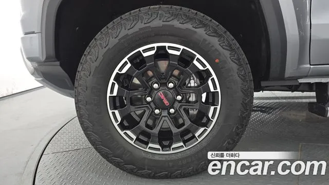 GMC Canyon — Фото автомобиля 4