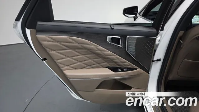 Kia K8 Signature — Фото автомобиля 25