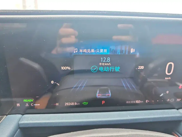 Ford Edge — Фото автомобиля 15