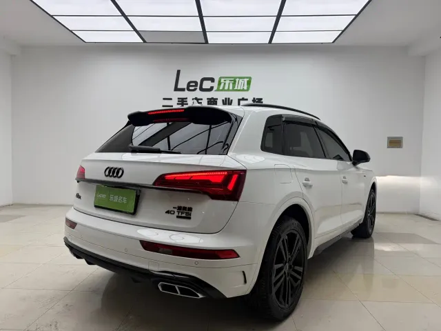 Audi Q5L — Фото автомобиля 5
