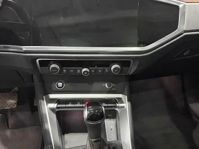 Audi Q3 — Фото автомобиля 9