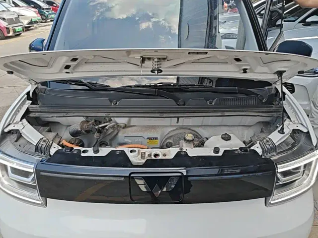 Wuling Hongguang Mini EV — Фото автомобиля 19