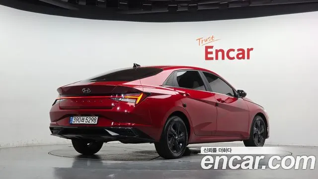 Hyundai Avante CN7 — Фото автомобиля 2