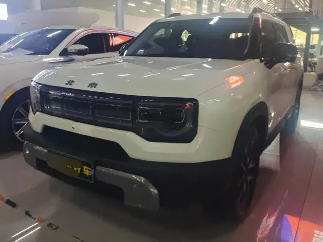 Фотография автомобиля — BAIC BJ30