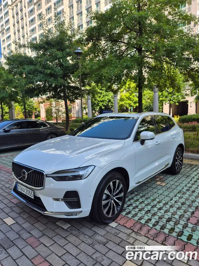 Volvo XC60 2nd Gen — Фото автомобиля 3