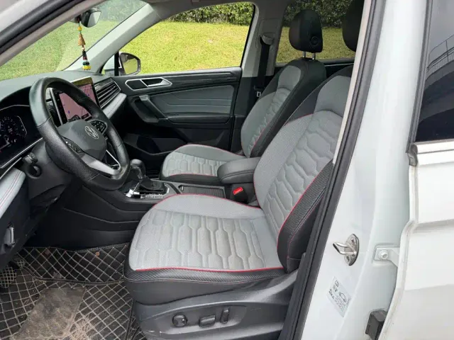 Volkswagen Tiguan L PHEV — Фото автомобиля 8