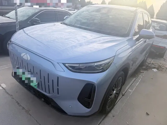 Фотография автомобиля — Chery Fulwin T9
