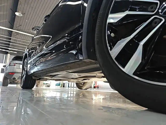 Volkswagen Tiguan L — Фото автомобиля 20