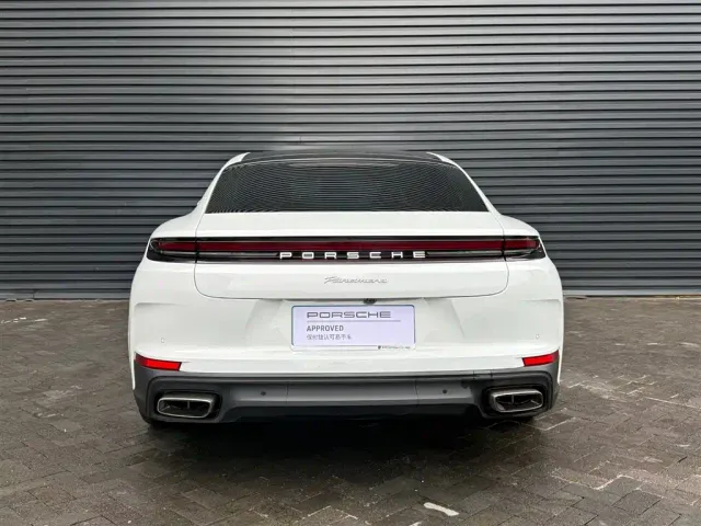 Porsche Panamera — Фото автомобиля 6