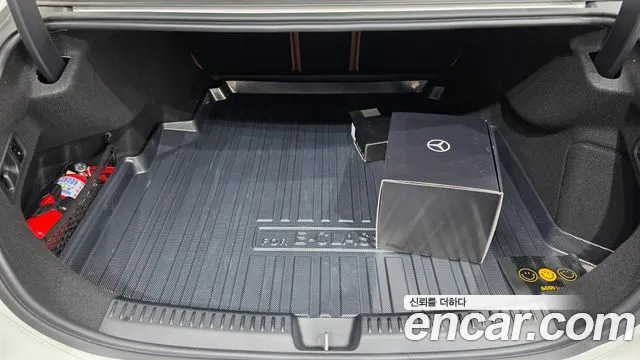 Mercedes-Benz E-Class W214 — Фото автомобиля 20