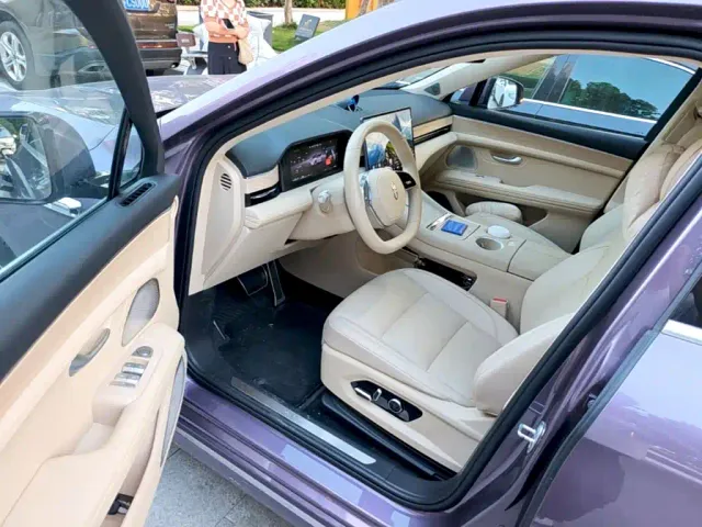Aito M5 — Фото автомобиля 15