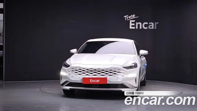 Kia K8 — Фото автомобиля 3